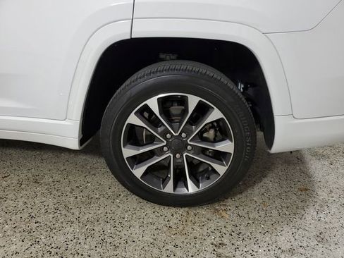 Used 2021 Jeep Grand Cherokee L Overland w/ Luxury Tech Group IV image 10