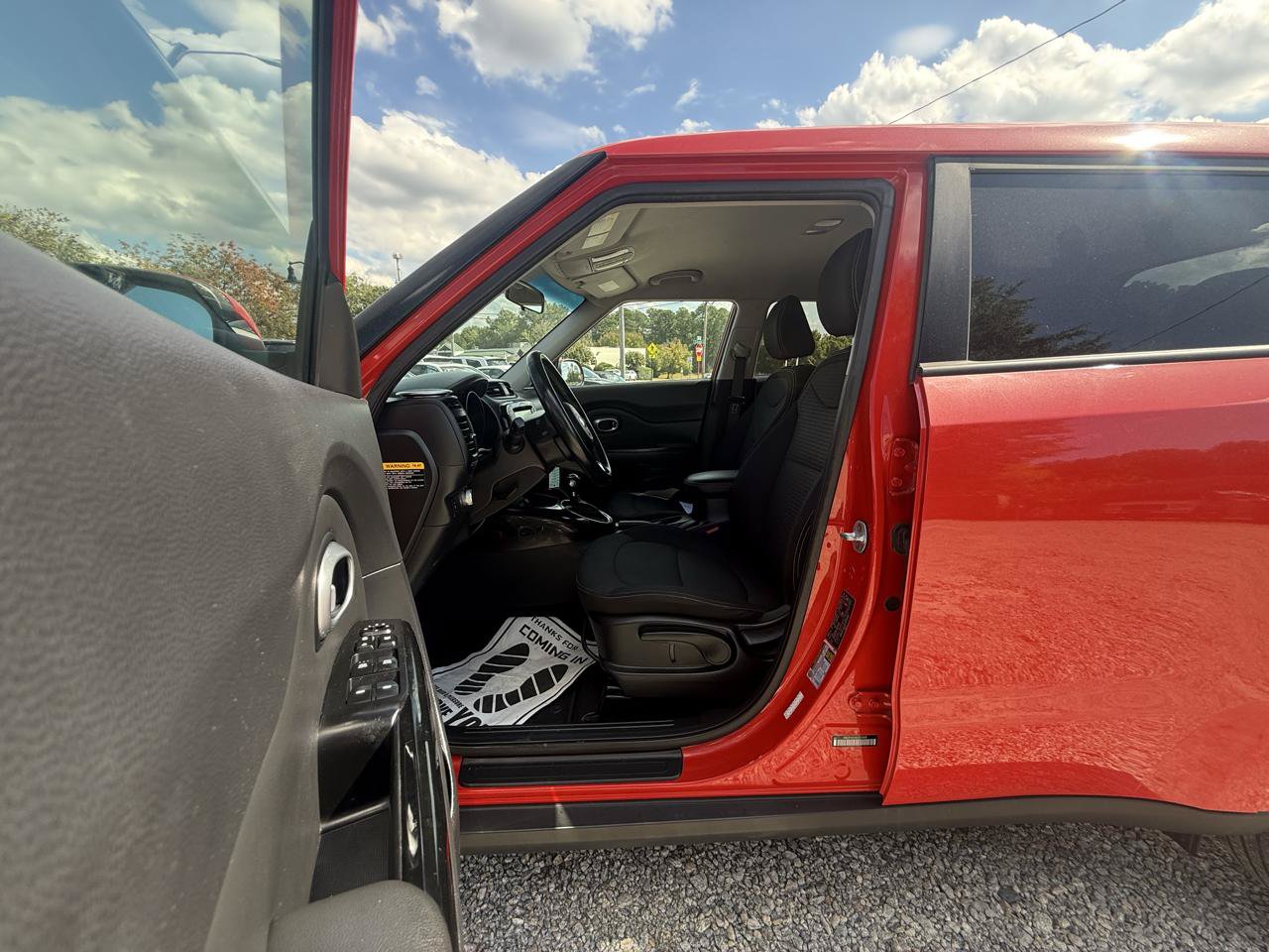 Used 2016 Kia Soul + w/ Audio Package FWD image 12