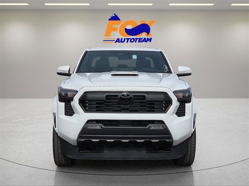 New 2026 Toyota Tacoma TRD Sport image 8