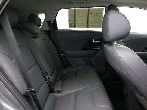 Used 2018 Kia Niro EX w/ EX Premium Package FWD image 36