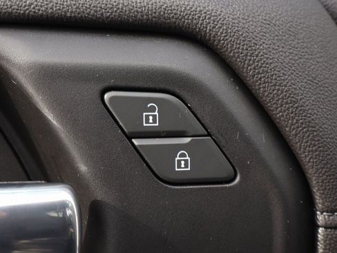 Used 2019 Chevrolet Silverado 1500 LT Trail Boss image 19