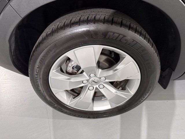 Used 2022 Volvo XC40 T5 Momentum AWD/4WD image 14