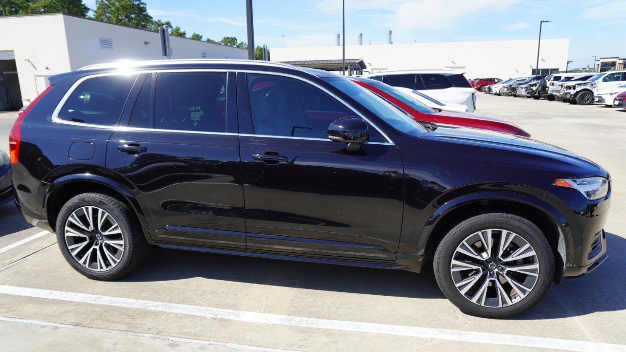 Used 2020 Volvo XC90 T5 Momentum w/ Protection Package Premier FWD image 5