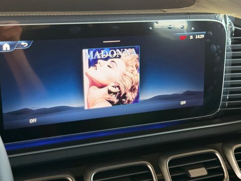 New 2026 Mercedes-Benz GLS 450 4MATIC image 18