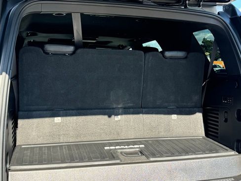 Used 2018 Cadillac Escalade Platinum image 8