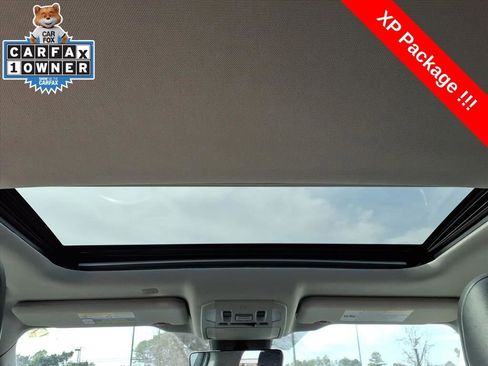 Used 2022 Toyota Highlander XLE FWD image 16