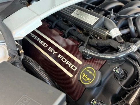 Used 2017 Ford Mustang Shelby GT350R w/ GT350R Equipment Group 920A RWD image 15