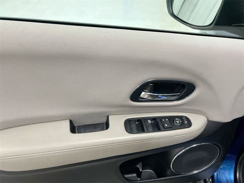 Used 2016 Honda HR-V EX image 21