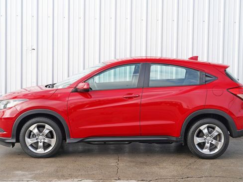 Used 2018 Honda HR-V LX image 40