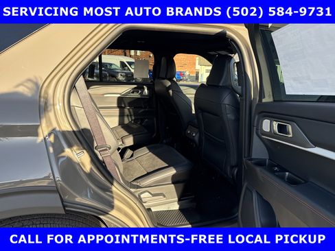 New 2026 Ford Explorer ST w/ Sun And Sound Package image 17