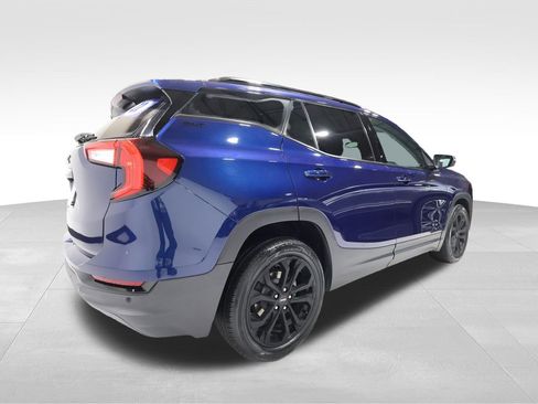 Certified 2022 GMC Terrain SLT w/ Elevation Edition image 4