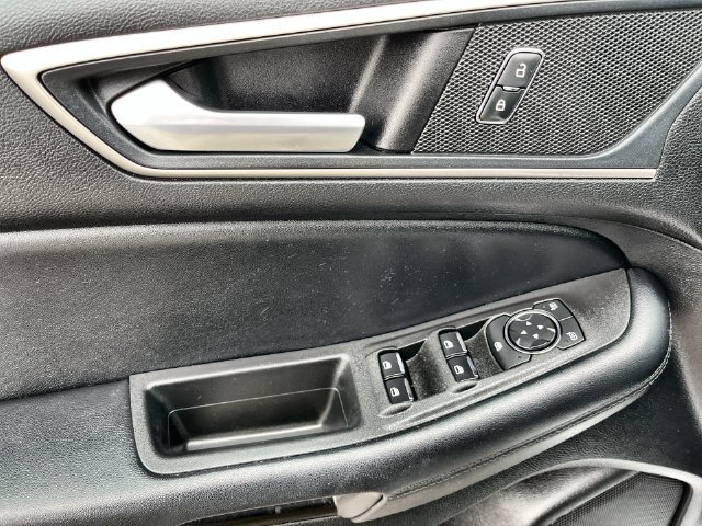 Used 2021 Ford Edge SEL w/ Convenience Package AWD/4WD image 18