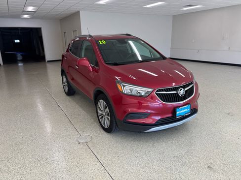 Used 2020 Buick Encore Preferred image 3