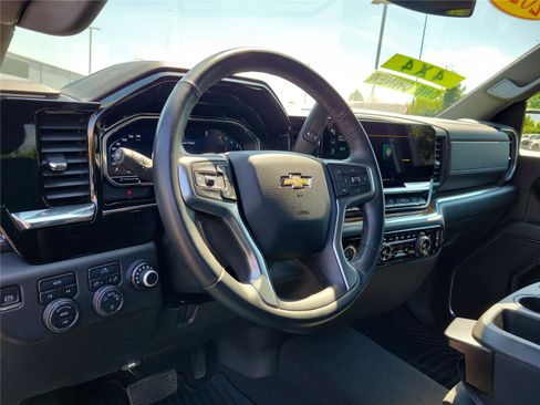 Used 2023 Chevrolet Silverado 1500 LT AWD/4WD image 18