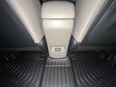 Used 2023 Kia Soul EX FWD image 29