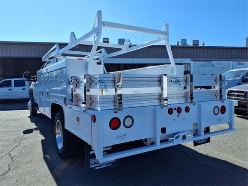 New 2024 Ford F450 XL image 5