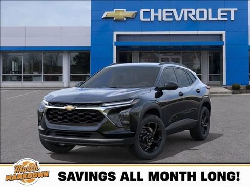 New 2026 Chevrolet Trax LT w/ Driver Confidence Package image 6