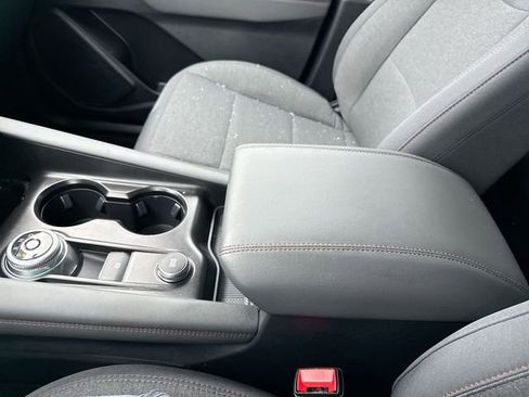 Used 2025 Ford Explorer Active image 21