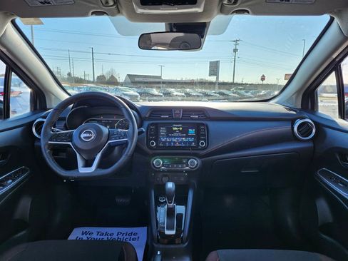 Certified 2025 Nissan Versa SR w/ Trunk Package image 12