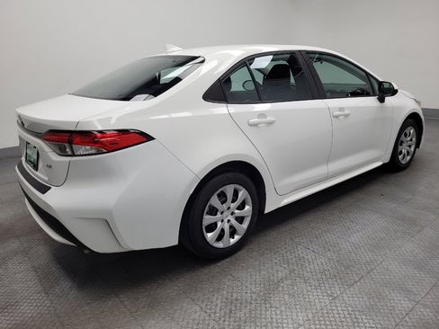 Used 2020 Toyota Corolla LE image 10