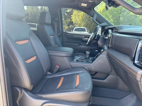 Used 2023 GMC Sierra 1500 AT4 w/ AT4 Preferred Package AWD/4WD image 18