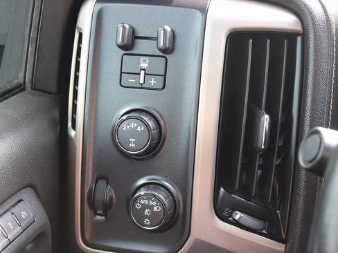 Used 2019 GMC Sierra 2500 Denali w/ Duramax Plus Package image 15