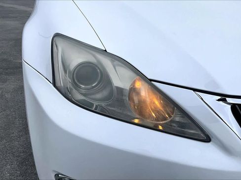Used 2010 Lexus IS 250C image 24