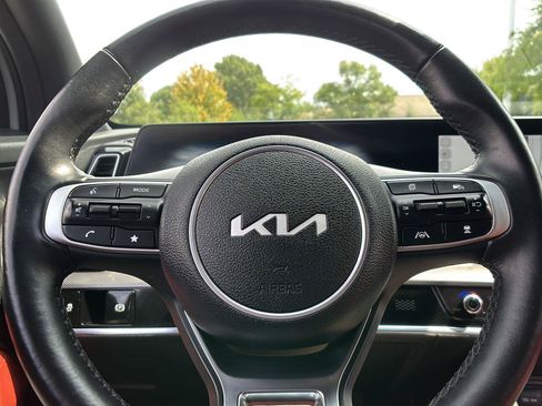 Used 2025 Kia Sportage SX FWD image 34