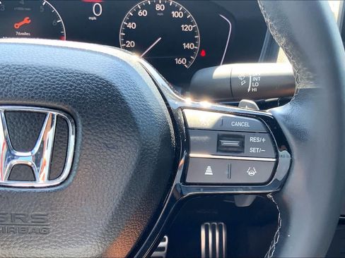 Used 2024 Honda Civic Sport image 25