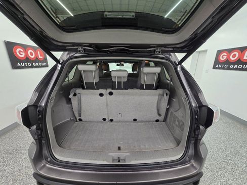 Used 2016 Toyota Highlander XLE FWD image 17
