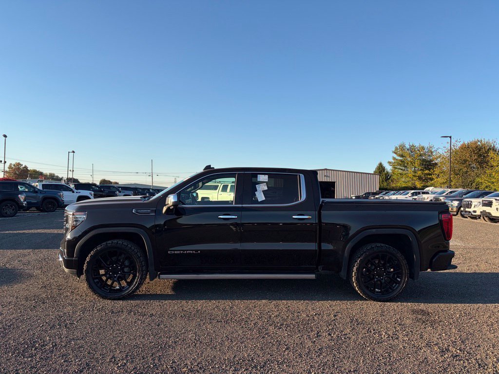 Used 2025 GMC Sierra 1500 Denali Ultimate AWD/4WD image 5