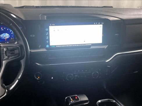 Used 2023 Chevrolet Silverado 1500 High Country w/ Technology Package image 18