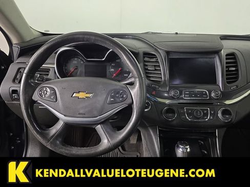 Used 2016 Chevrolet Impala LTZ w/ Enhanced Convenience Package FWD image 9