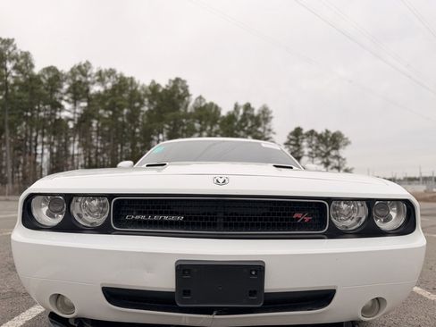 Used 2010 Dodge Challenger R/T image 7