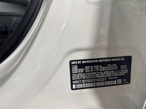 Used 2024 BMW X1 M35i w/ Premium Package image 31