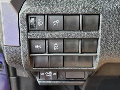 Used 2024 Toyota Tacoma SR5 AWD/4WD image 19