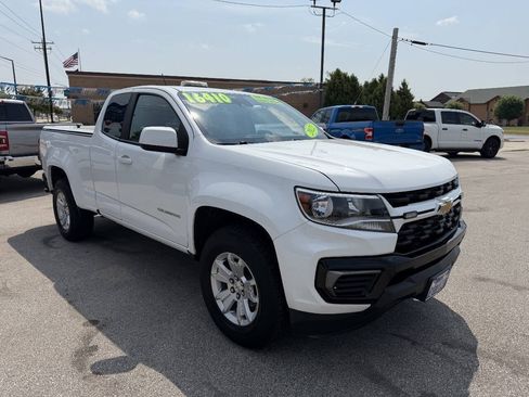 Used 2022 Chevrolet Colorado LT w/ Fleet Safety Package RWD image 3