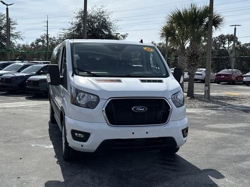 Used 2025 Ford Transit 350 XLT image 3