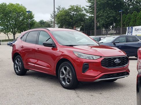 Used 2024 Ford Escape ST-Line w/ Tech Pack #1 AWD/4WD image 3