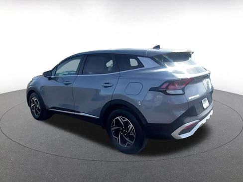 Used 2025 Kia Sportage LX image 10