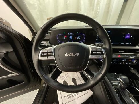 Used 2024 Kia Telluride S w/ S Sunroof Package FWD image 11