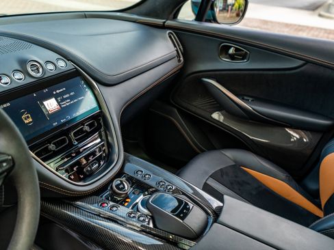 Used 2023 Aston Martin DBX 707 image 10