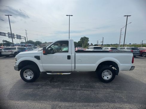Used 2010 Ford F250 XLT AWD/4WD image 3
