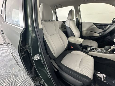 Used 2023 Subaru Forester AWD/4WD image 27