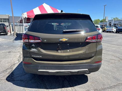 Used 2024 Chevrolet Equinox LT w/ LPO, Floor Liner Package FWD image 4