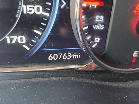 Used 2023 GMC Acadia AT4 w/ Technology Package AWD/4WD image 28