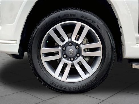 Used 2023 Toyota 4Runner TRD Sport w/ Technology Package AWD/4WD image 11