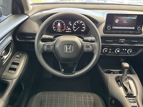 Used 2025 Honda HR-V LX image 13