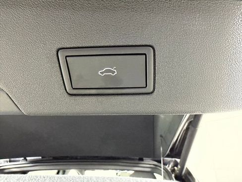 Used 2023 Volkswagen ID.4 Pro S AWD/4WD image 29