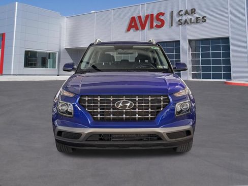 Used 2025 Hyundai Venue SEL FWD image 10